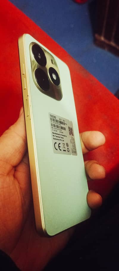 4+4/128 GB fully Neat