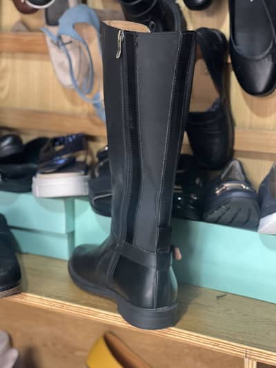 Hourse riding shoes organs leather available size 38”39”40”41”42”43