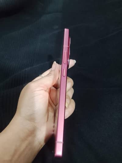 condition bht saf hai condition achi hai.