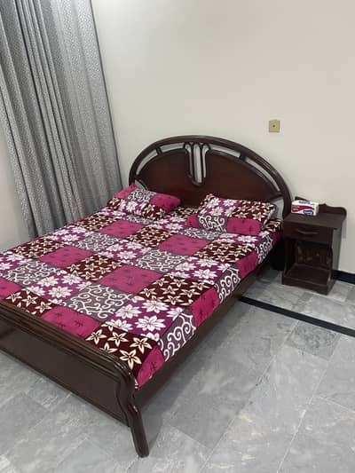 Shisham wood bed