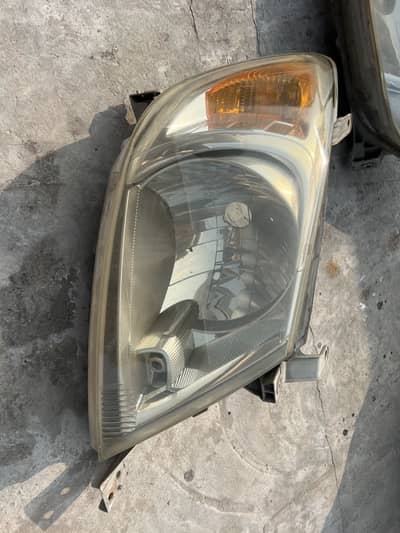 Toyota Vigo champ (2005-2011) 100% Original head lights for sale.