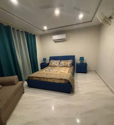 1 bedroom apartment available par day Empire Heights 2 phase 6