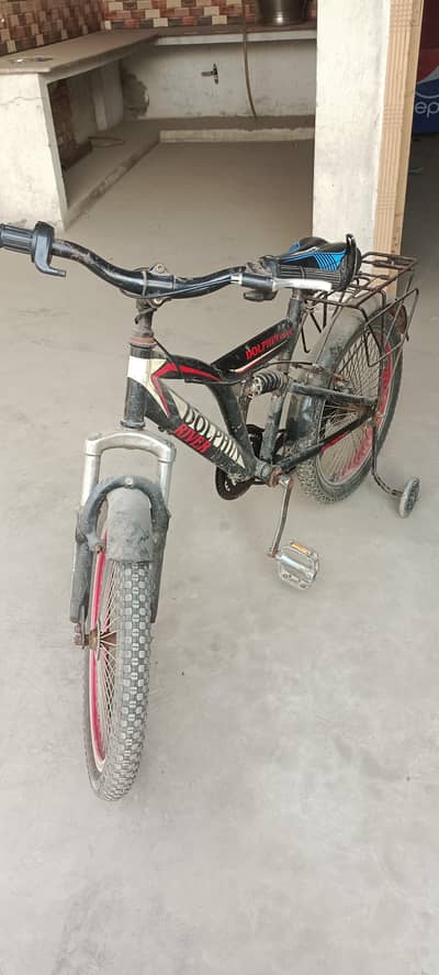 achai hai is ka gair wala samny otara hai