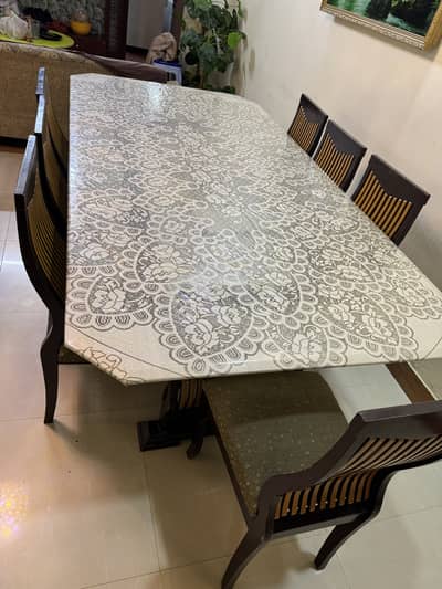 Dining table & chairs (8 seaters)