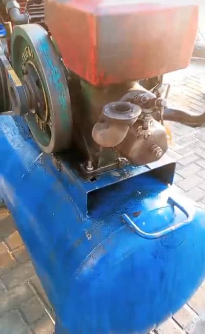 tyre Air compressor with engine