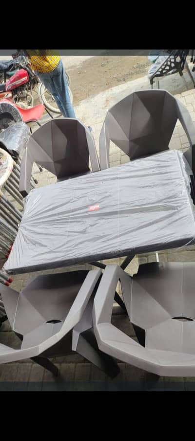 PLASTIC OUTDOOR GARDEN CHAIRS / CAFE CHAIRS AVAILABLE FOR SALE