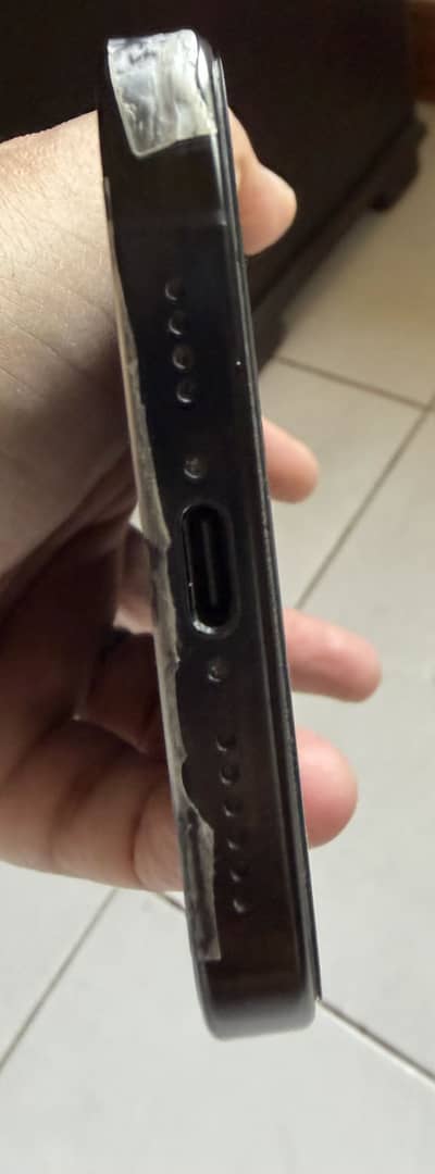 Hardly used-iPhone 16 pro max-266 gb -Black-Under warranty