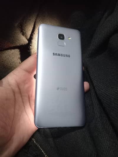 Samsung J6