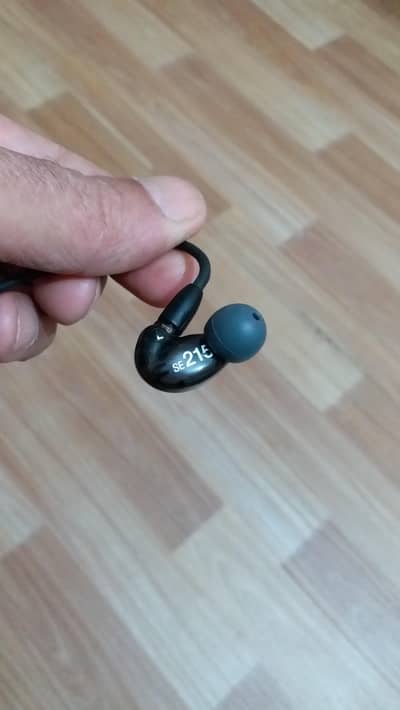 shure like bose jbl sony jvc jabra