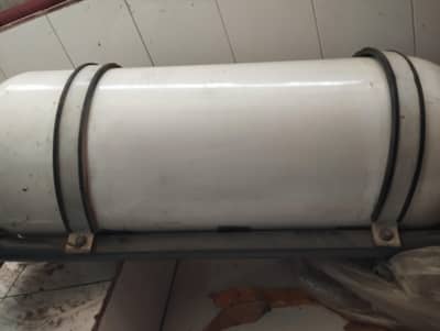 CNG Cylinder with Brackets & Complete Kit
