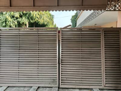 House Entrance Double Gate in used Good Condition