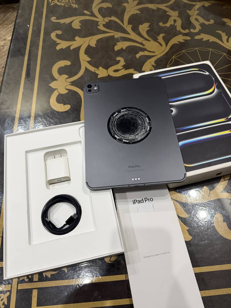 iPad Pro m4 cellular 6