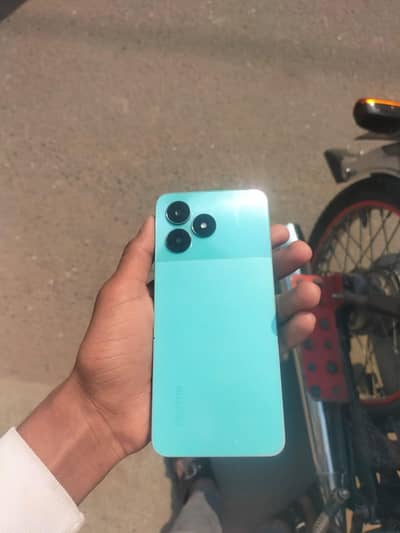 realme c 51 with original charger or box
