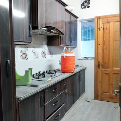 25x40 upper portion for rent