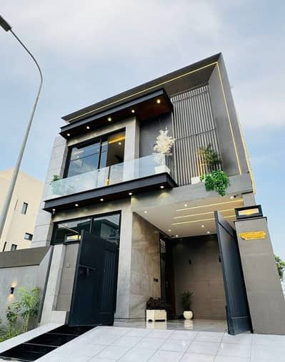 5 MARLA ONE OF MOST LUXURIOUS HOUSE FOR RENT IN DHA AT PRIME LOCATION