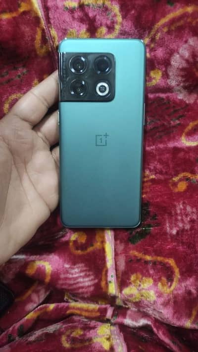 oneplus 10 pro ( urgent sale )