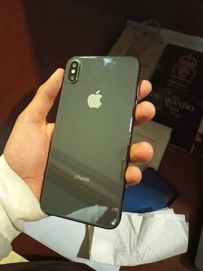 iPhone XS max 64 gp offical pta doubal sim exchange posibal