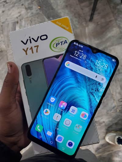 I HAVE SELLING VIVO PHOBNE 10/10 CONDITION