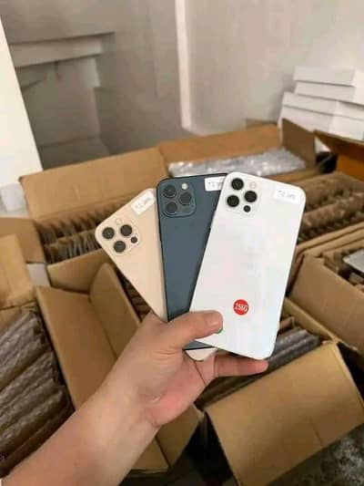 iphone Xsmax 11,12,13,14,15,16, 17 Pro Max available on instalment