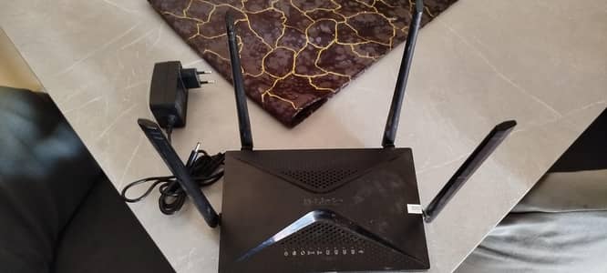 Used D-Link Router DIR-853