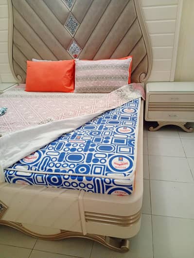 Master King size bed Mattress almost new very little used