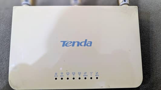 TENDA N-300 Router