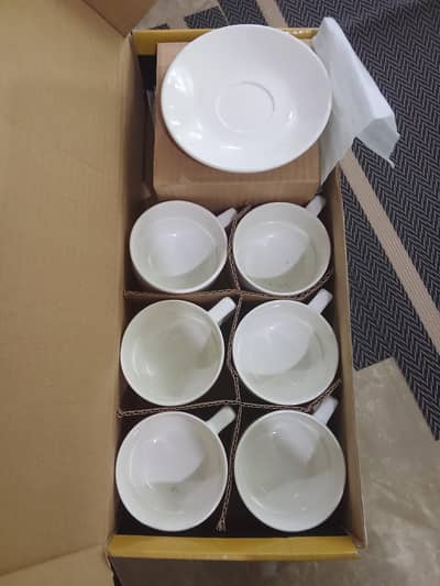 white cup sets