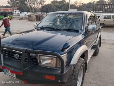 Toyota Surf 1KZ Automatic with Sunroof Islamabad Number