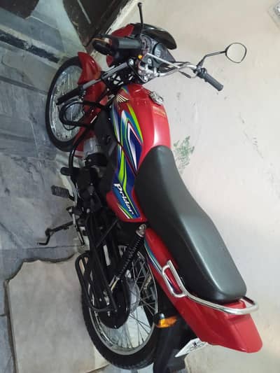 Am selling my honda prider 10/10 condition