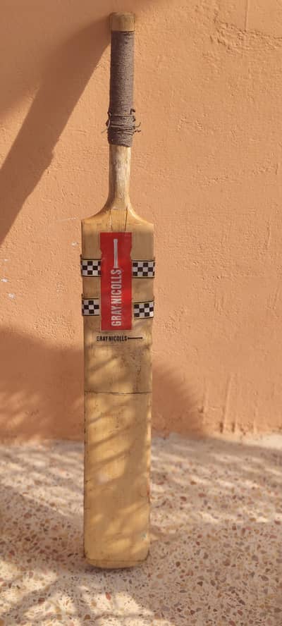 Gray Nicolls hard ball bat urgent sale