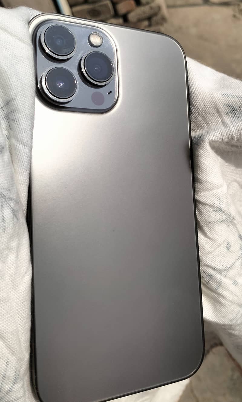 IPHONE 13 pro max 1