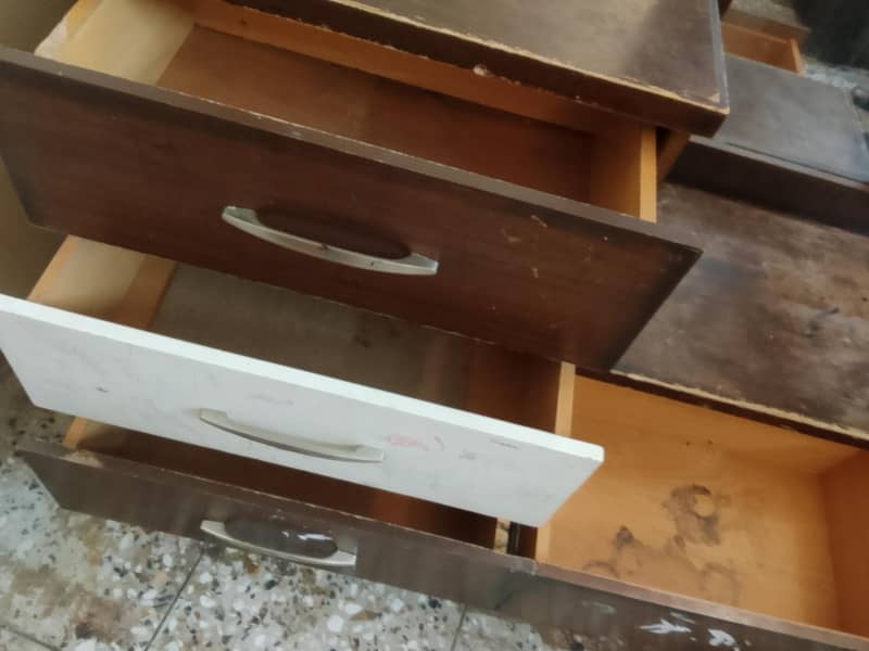 bed 2 side table one dressing 2