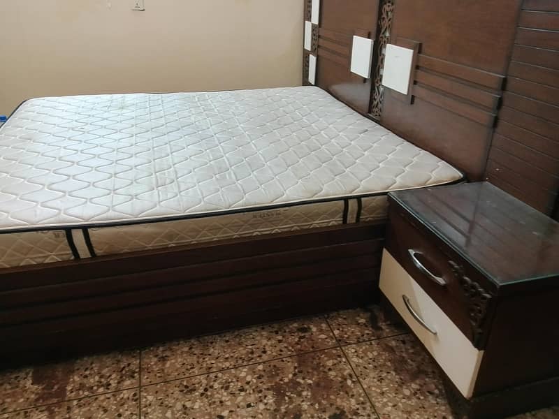 bed 2 side table one dressing 3