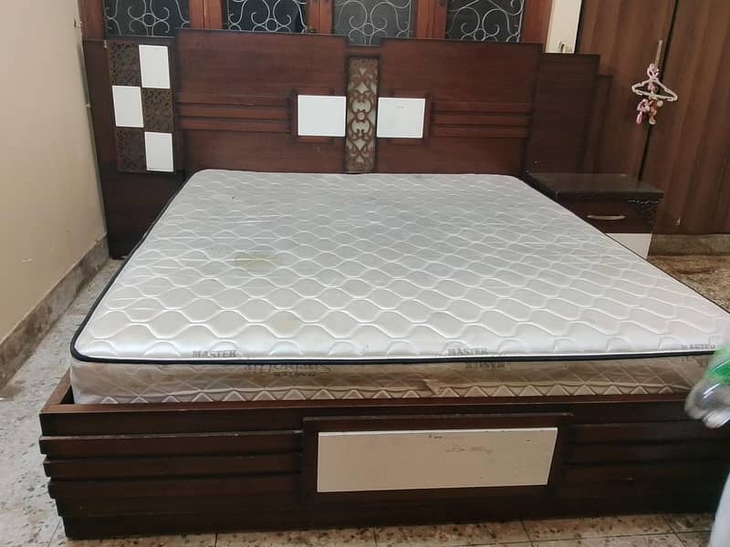 bed 2 side table one dressing 6