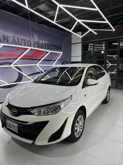 Toyota yaris 1.3 Gli mt