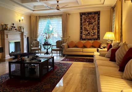 20 MARLA BEAUTIFUL BUNGALOW IS AVAILABLE FOR SALE IN DHA PHASE 6