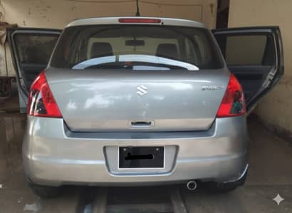 Suzuki Swift 1.3 DLX - 2011 model (Excellent Condition)