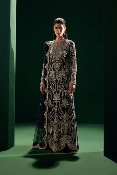 very beautiful Dress available for sale condition 10/10