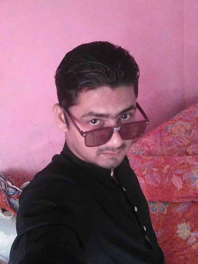 M awais