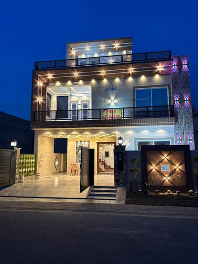 10 MARLA PRIME LOCATION HOUSE AVAILABLE FOR SALE