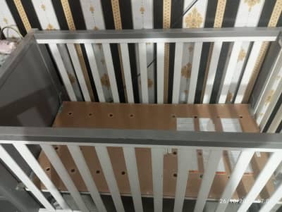baby cot, one side openable, neat and clean, without mattress