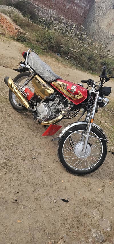 nwe 10/10 numbr lga howa he bahr se aya tha li he ab wapsi  he sel krn