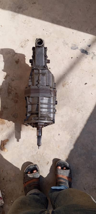 Toyota hilux gearbox good condition