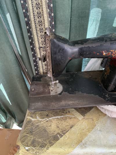 Sewing machine with Motor