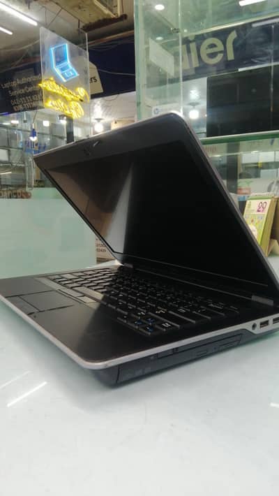 i5 4th generation 8gb Ram 256 ssd