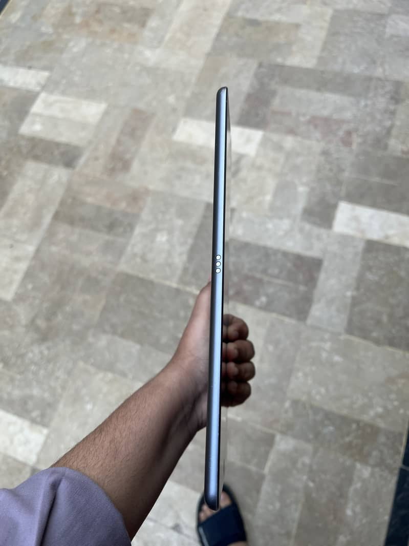 IPAD 7th generation 2