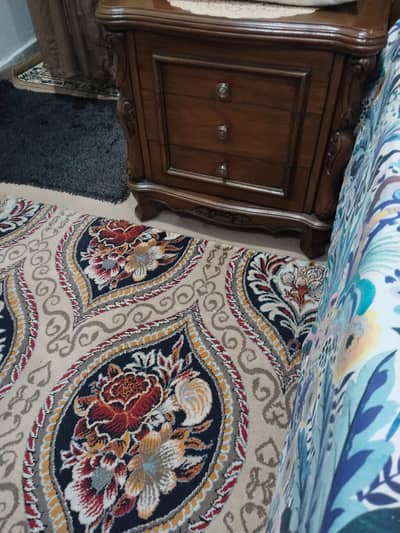 Bed set and dressing used only one year