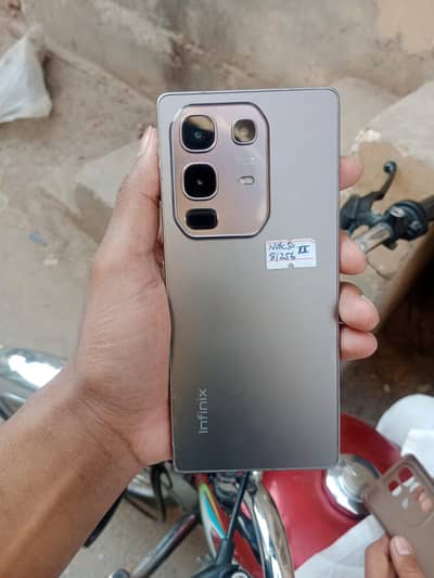 Infinix Note 50 8GB/ 256GB Full box with wireless powerbank