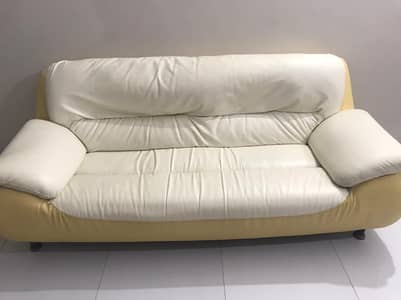 like new hai   saaf sutra hai imported hai