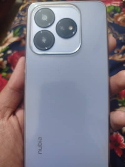 Zte nubia V60 Design